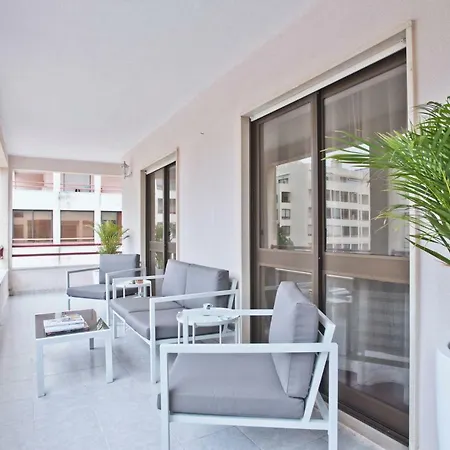 Elegant Guia Apartment *